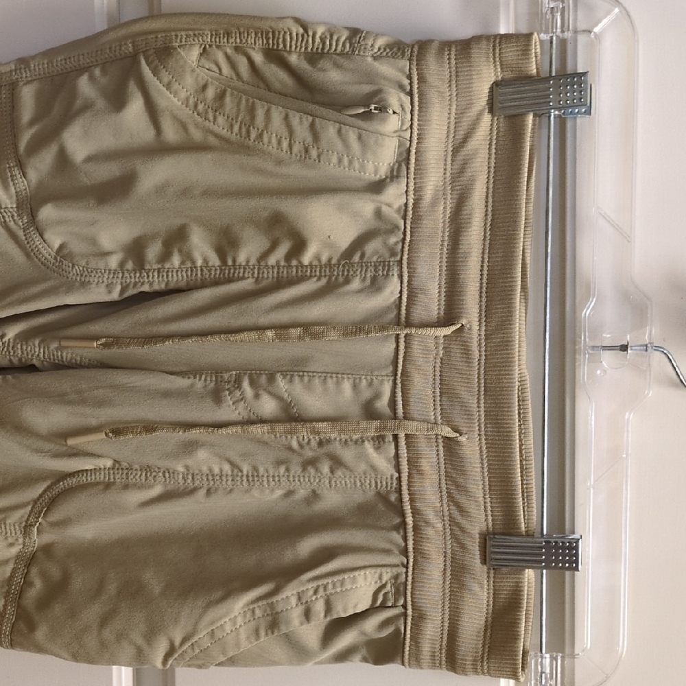 NWOT, The North Face Aphrodite Cropped Joggers, Tan, XS, Outdoor, Hiking - Picture 3 of 6